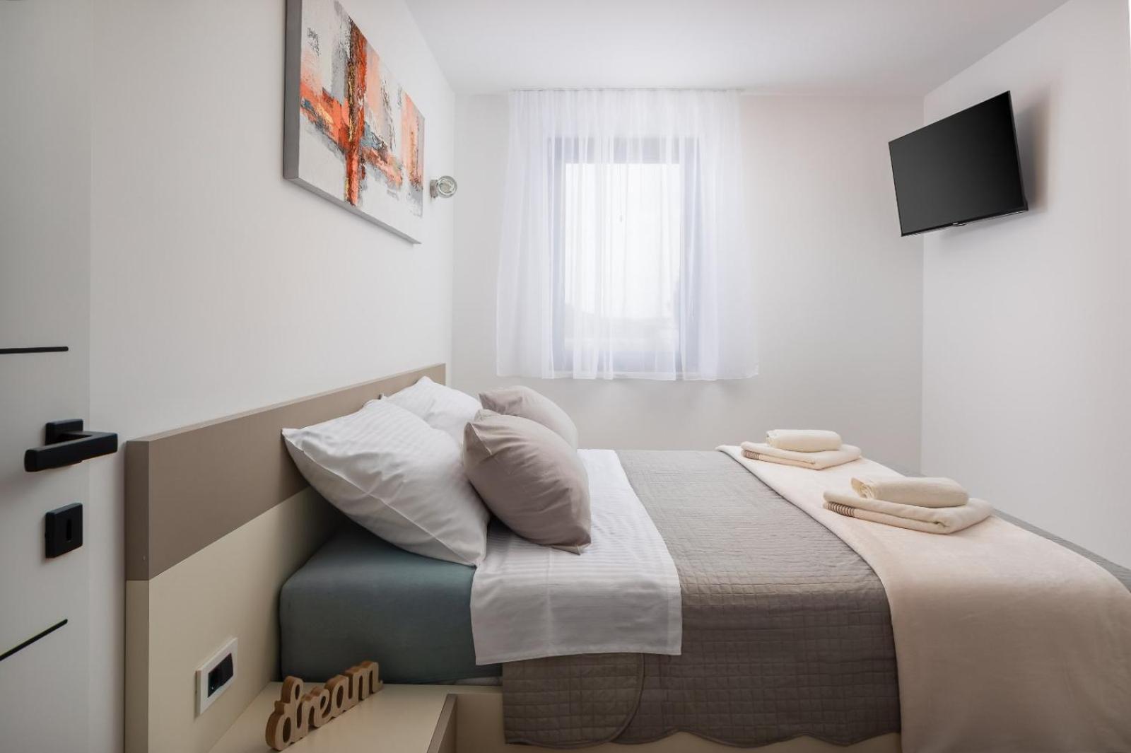 Luxury Apartment Blue Sky Pakoštane Екстериор снимка