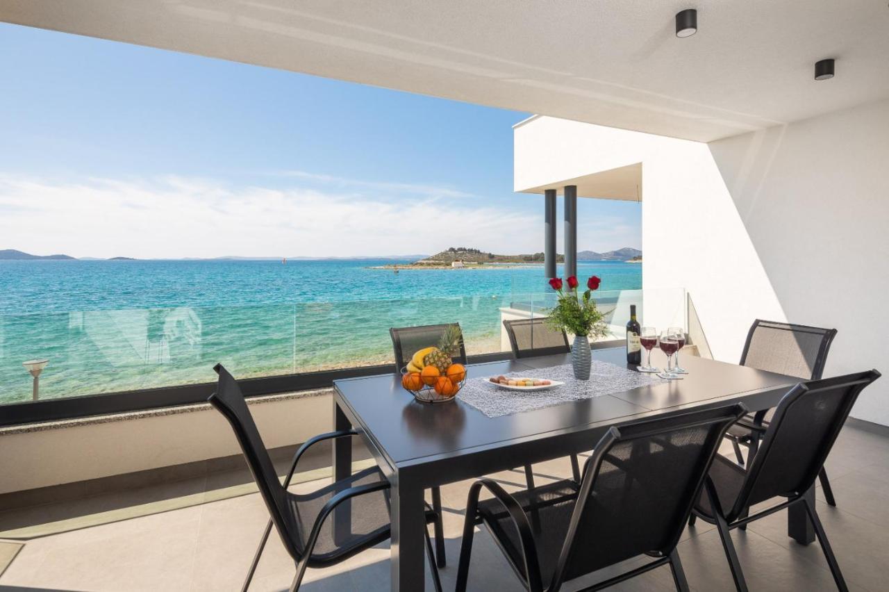 Luxury Apartment Blue Sky Pakoštane Екстериор снимка