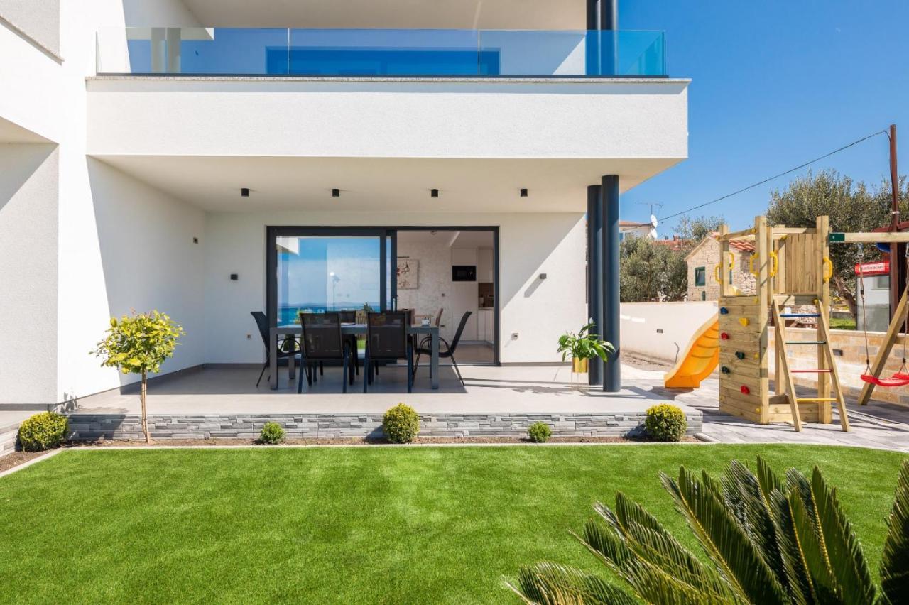 Luxury Apartment Blue Sky Pakoštane Екстериор снимка
